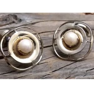 Vintage Art Deco Mr. John Pearl & Silver-Plated Cufflinks